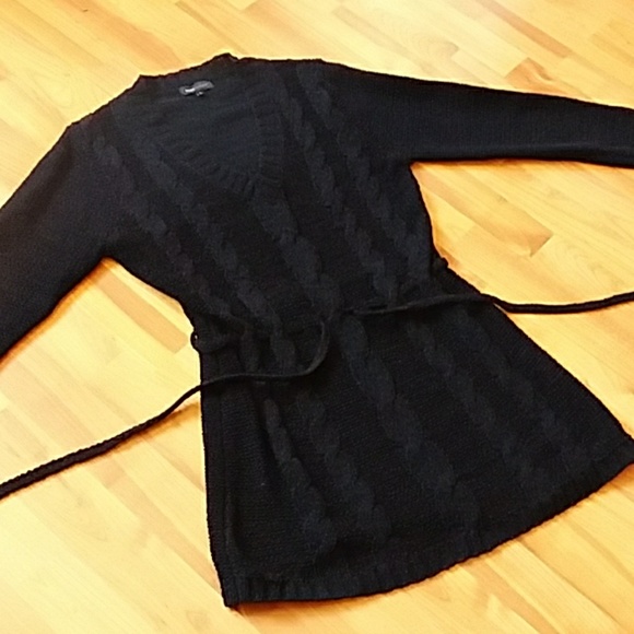 BCBGMAXAZRIA BLACK TUNIC V NECK SWEATER - Picture 6 of 8