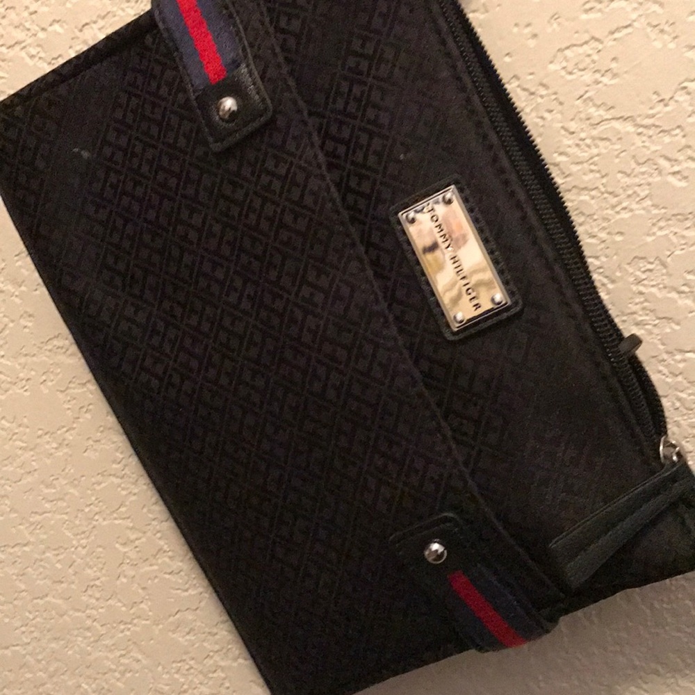 Tommy Hilfiger purse