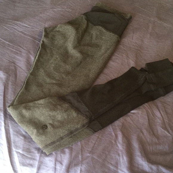 Lululemon - Picture 1 of 4