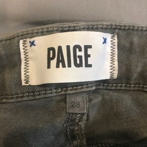 Gray distressed jean