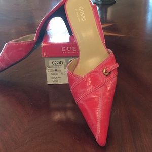 Guess elegant short healed pumps