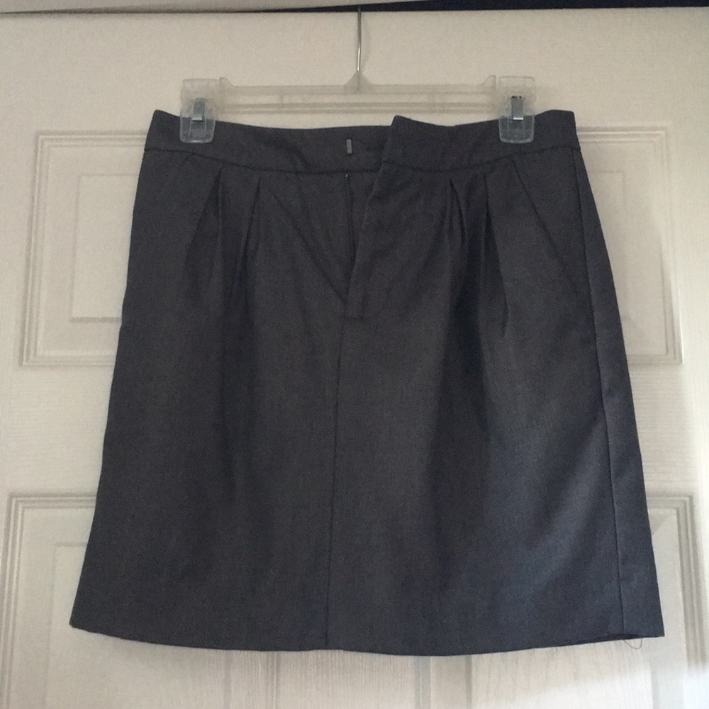 Banana republic gray skirt