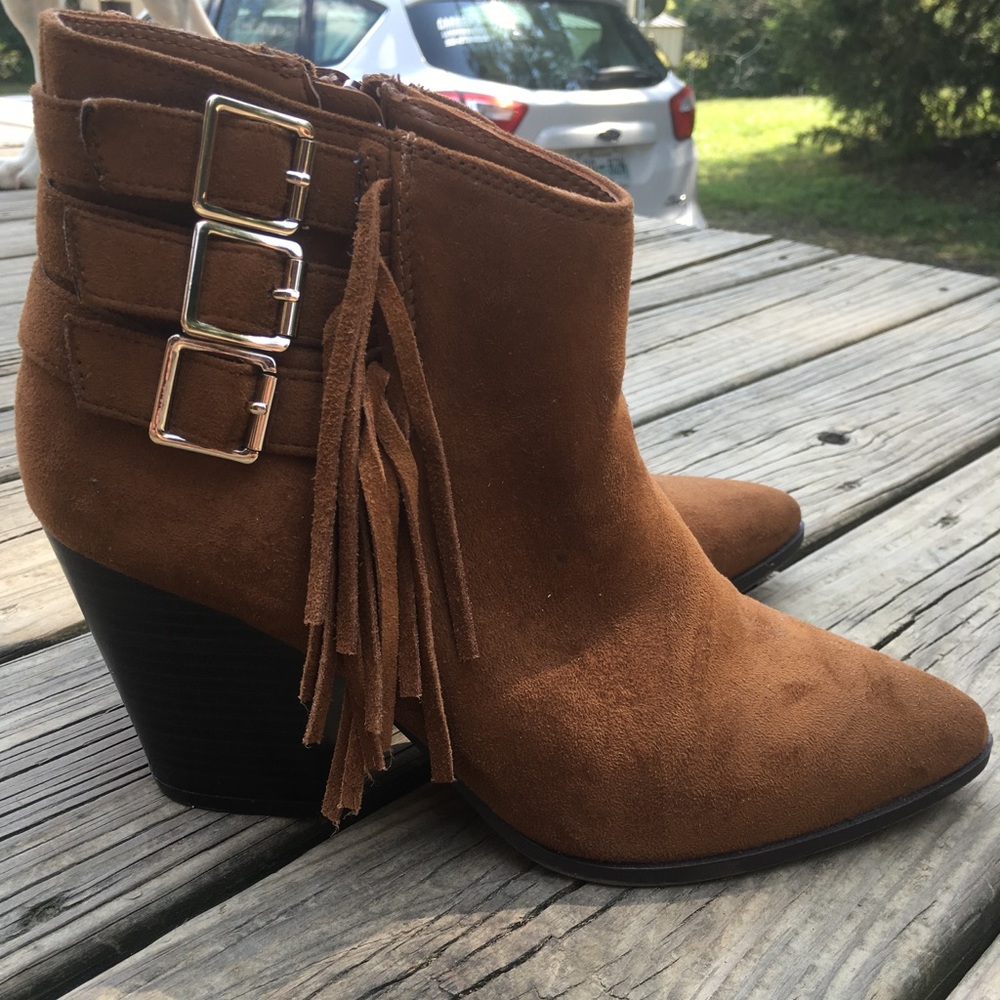 Jennifer Lopez boots