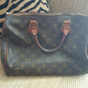 Louis Vuitton 30 purse