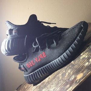 Yeezys 350 Boost(adidas) 100% authentic