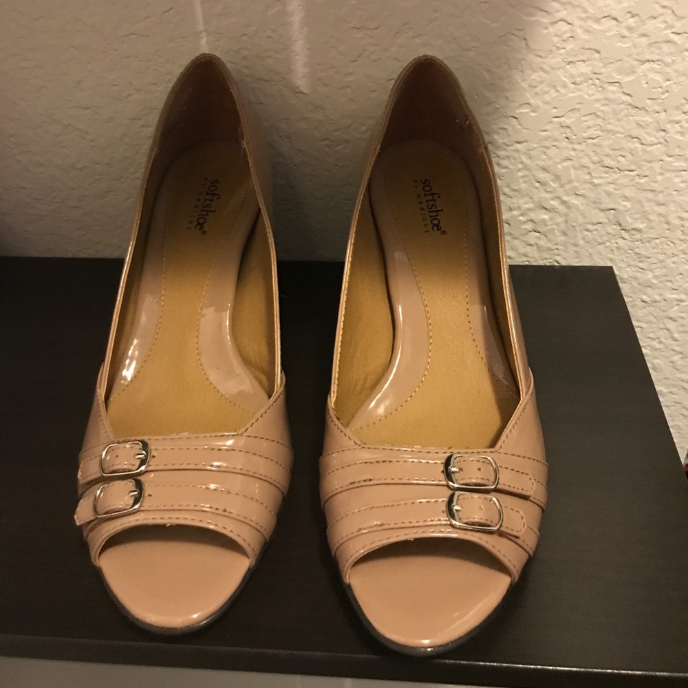 Tan Heels