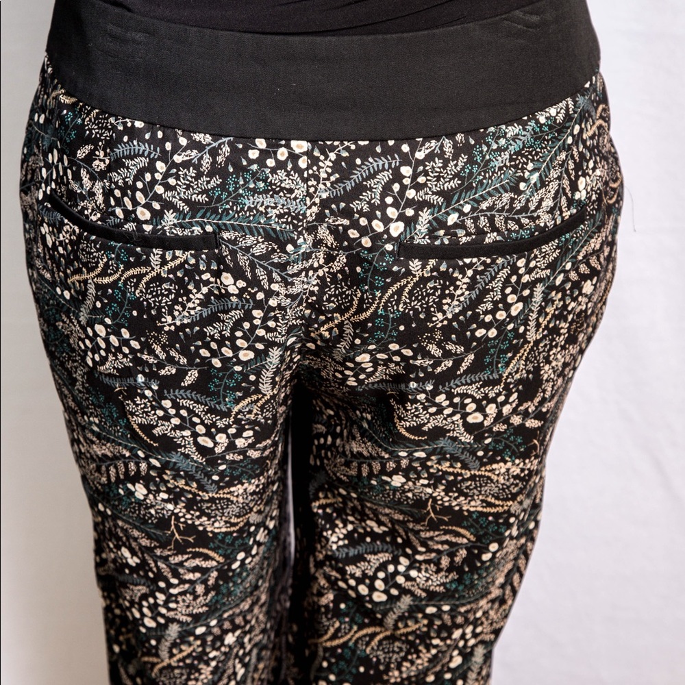 LOFT Size 8 Silk Pants with pockets