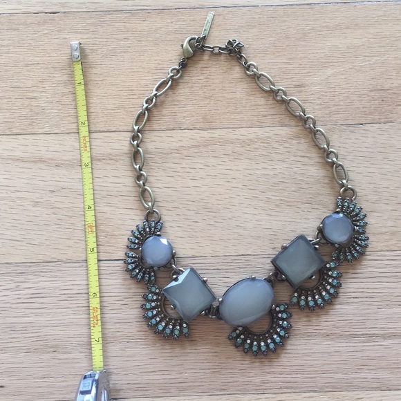 Jewelry - Gray green statement necklace