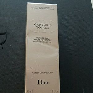 Capture Totale Nurturing Oil-Serum