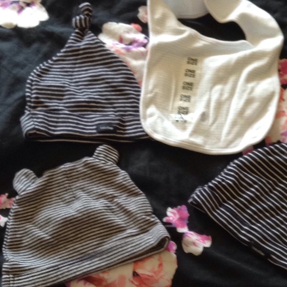 New born baby accessory lot Ralph Lauren and gap - Picture 1 of 3