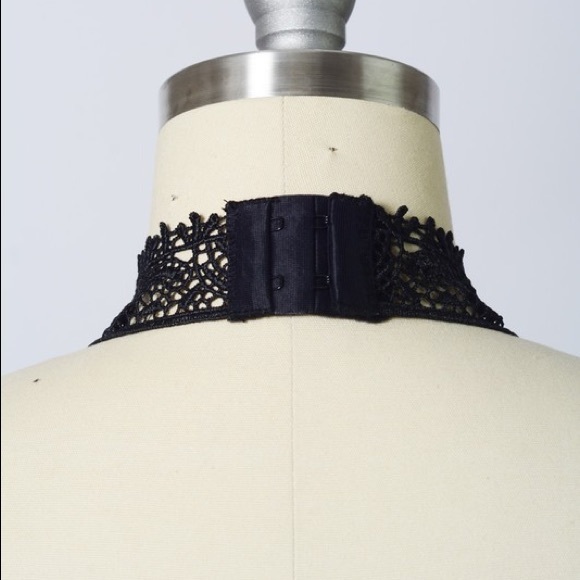  Baroque High Neck Black Crochet Bralette - Picture 6 of 6