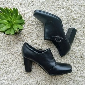 🍂Franco Sarto Black Ankle Booties🍂