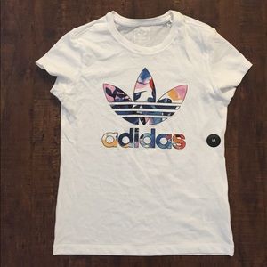 ***NEW w/o tags*** Kids Adidas Tee