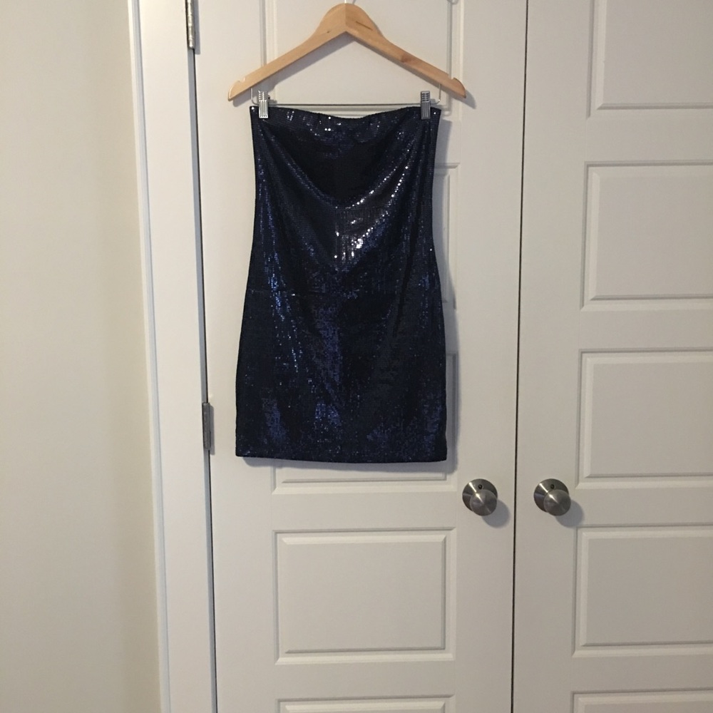 Like New Forever21 Blue Sequin Strapless Dress L