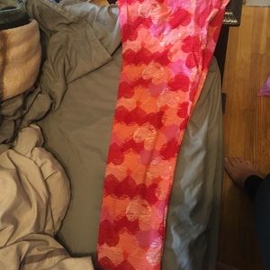 LulaRoe Valentines Day leggings