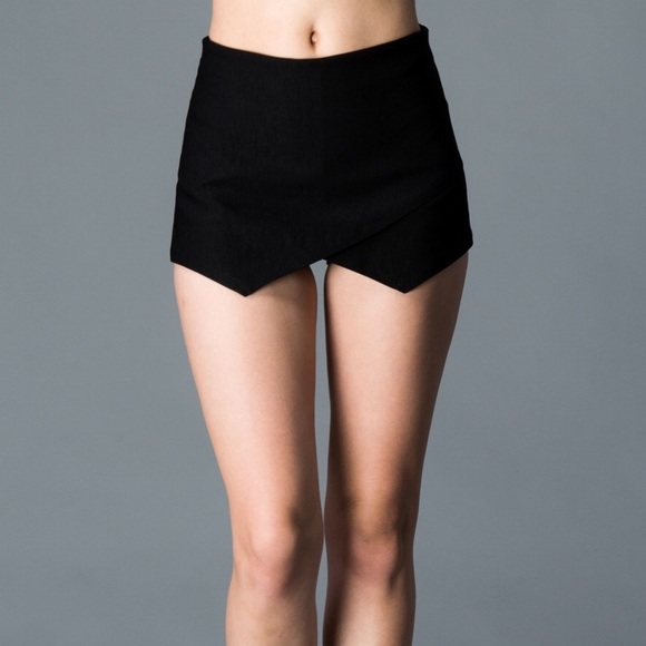 Black Asymmetrical Skort - Picture 4 of 7