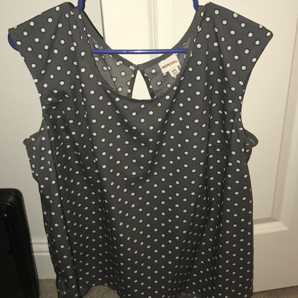 Sleeveless top