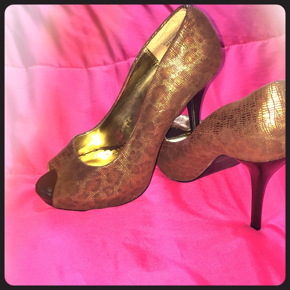 Size10 peep toes platforms by wild rose