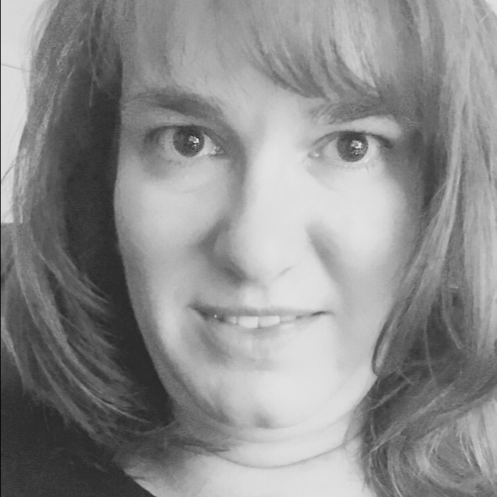 Meet your Posher, Adrienne