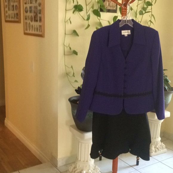 2 pc suit - Picture 2 of 4