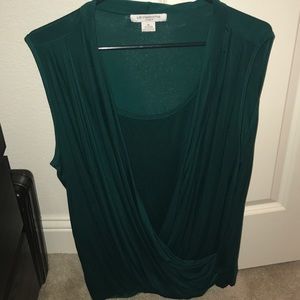 Sleeveless top.