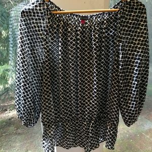 Vince Camuto silky top