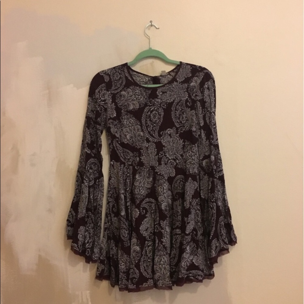 1960's bell sleeve dress