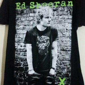 Ed Sheeran XS tshirt
