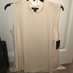 Sleeveless top
