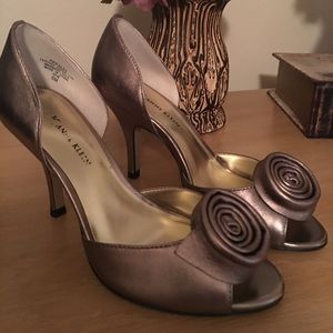 Brand new! Anne Klein peep toe heels