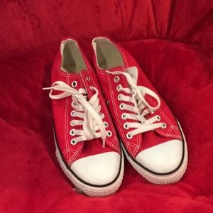Red converse