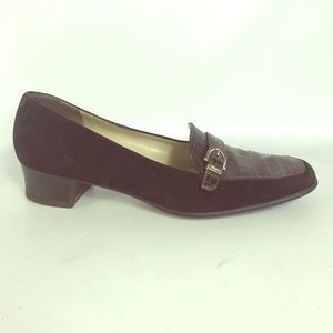 SALE ❤️ Salvatore Ferragamo vintage size 6 B