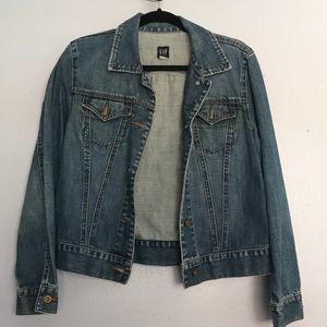 Medium washed denim jacket