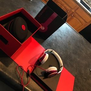Authentic Beats solo HD hot pink