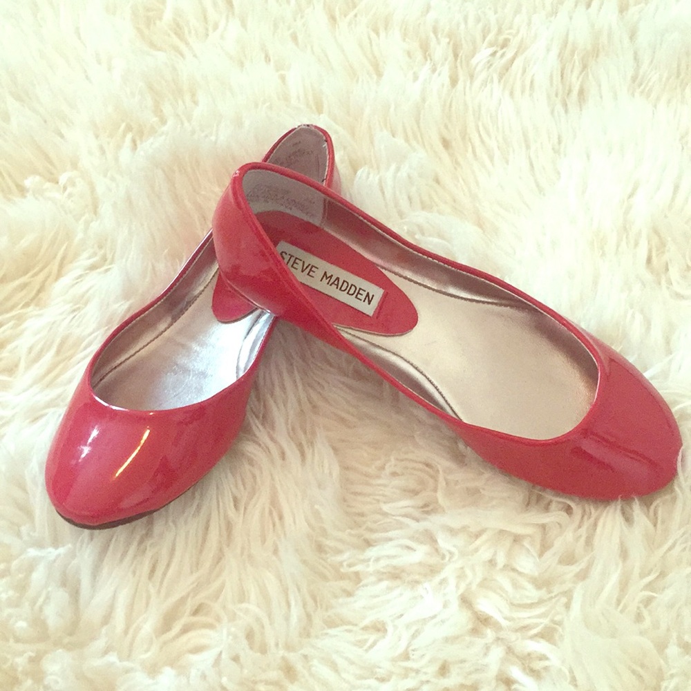 Cute Flats! NWOT