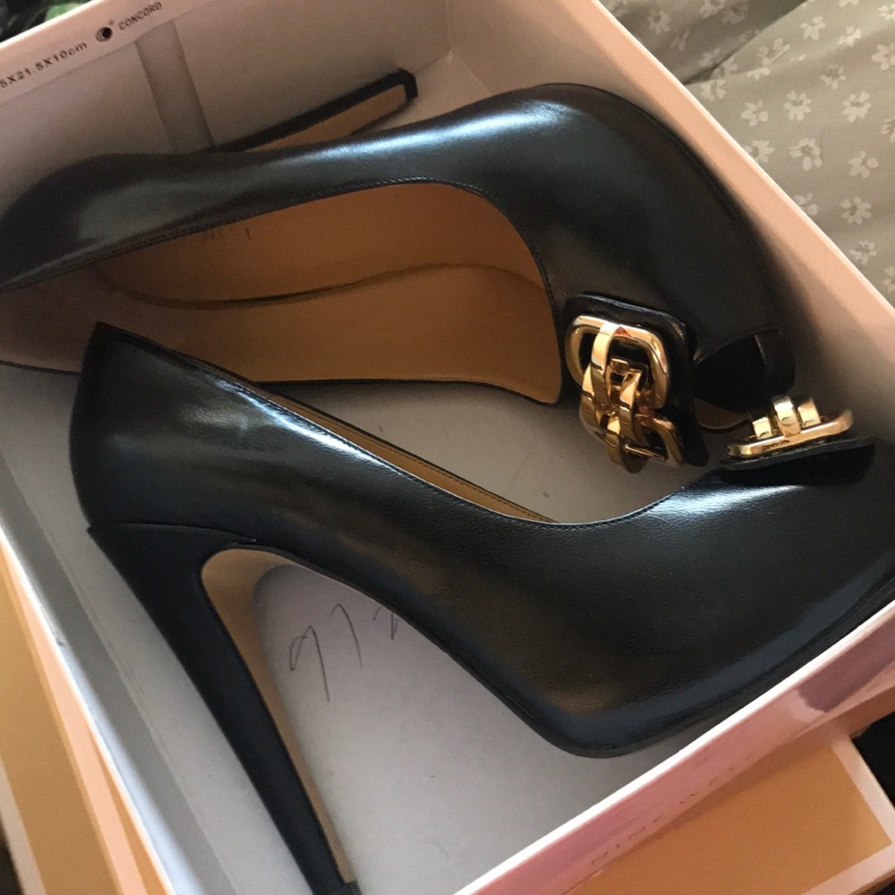 Black Nine West Pumps