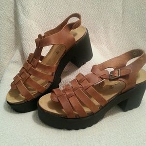 Brown chunky heel, platform Leather Sandals, NWOT