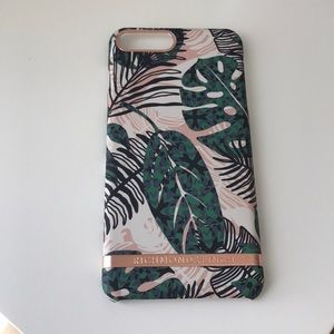 Richmond & Finch iPhone 7 plus Case