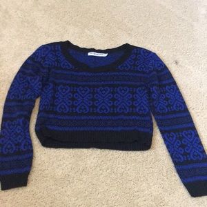 Black and blue cropped sweater