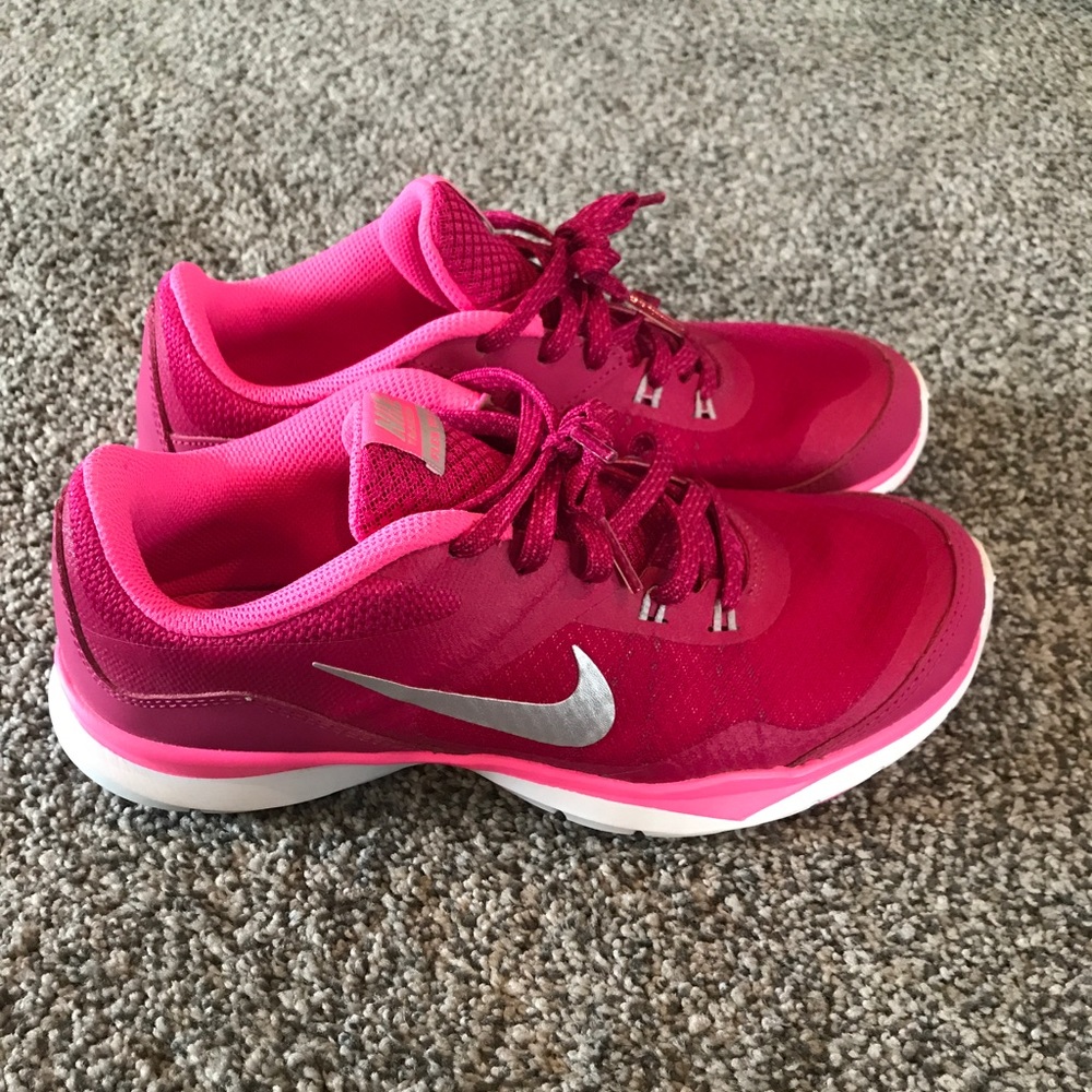 EUC Nike Free Running Shoes Hot Pink 6.5