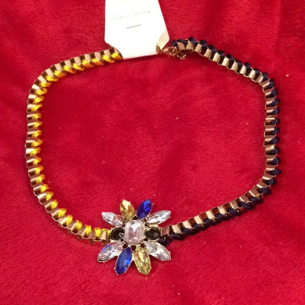 Statement necklace
