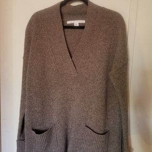 Max Studio V Neck Wool Sweater
