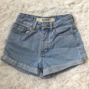 BRANDY MELVILLE JEAN SHORTS