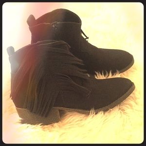 Fringe Low Cut Boots! NWOT