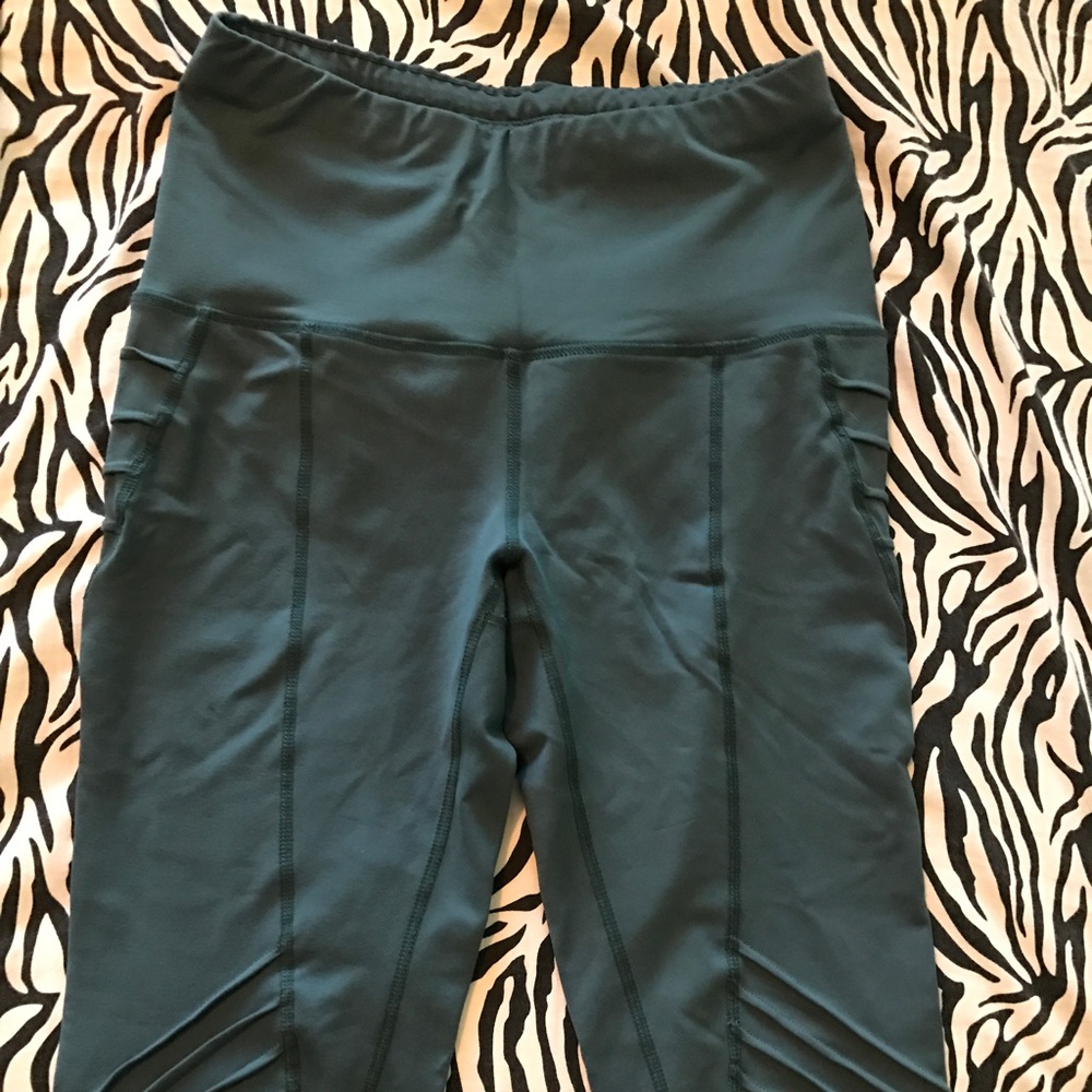 Oiselle Aero Capris