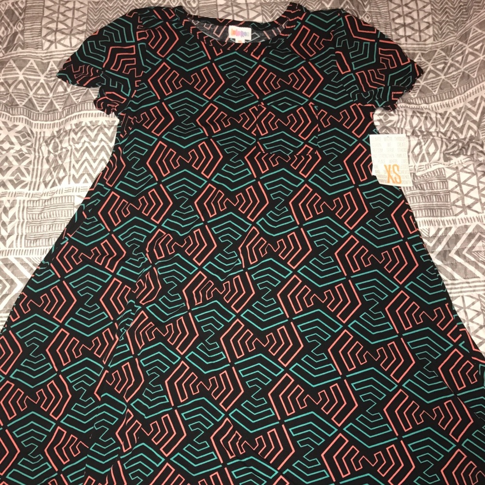 🔥flash sale🔥NWT XS Lularoe Carly
