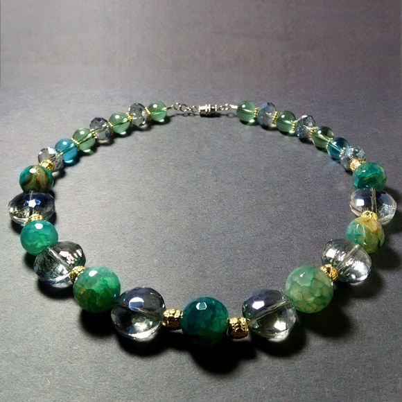 LilisCo Handmade Stone and Glass Necklace 15" - Picture 1 of 5