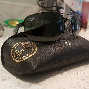 New Men Rayban Sun glasses/ Great Price!