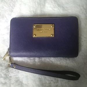 Michael Kors Wristlet