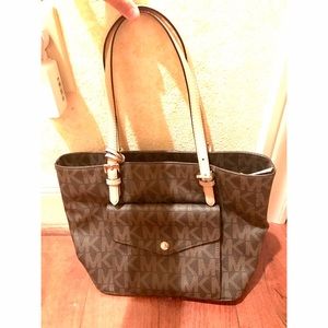 Michael Kors Tote/Purse (small)